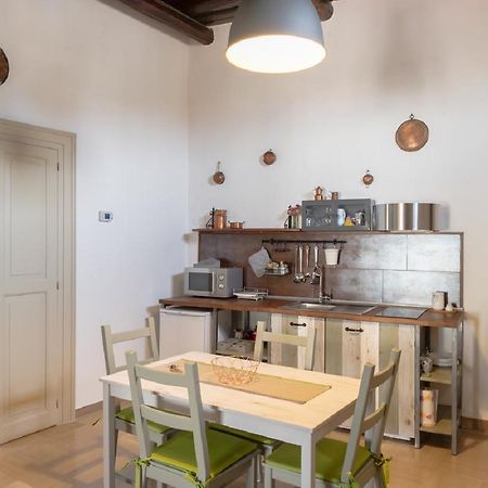 Palazzo Bianchi Domus Holidays ตรานิ ภายนอก รูปภาพ