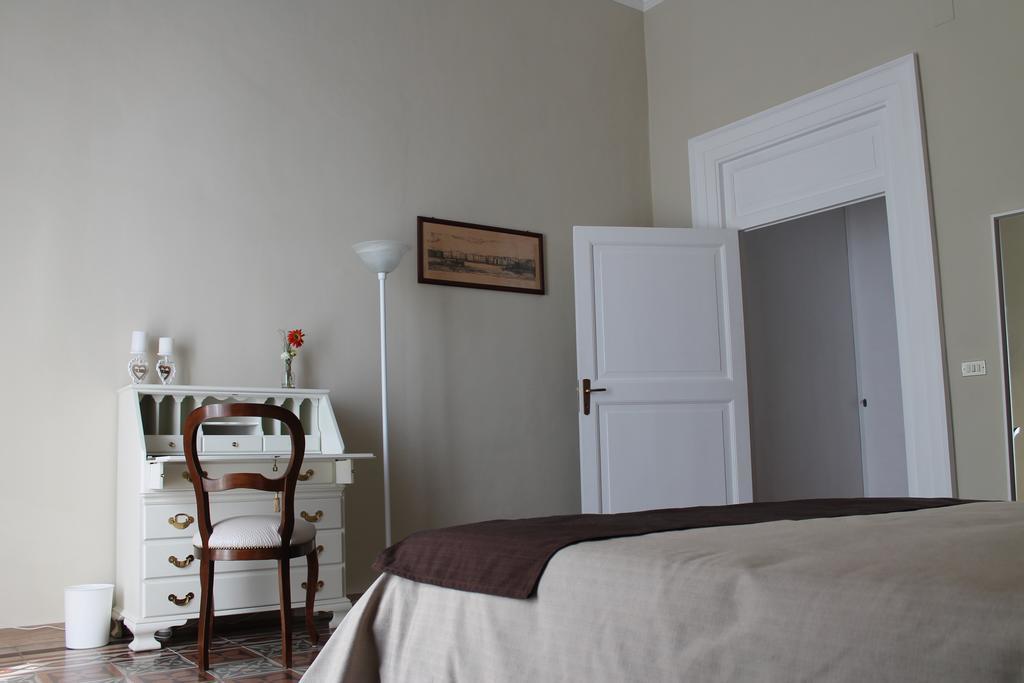 Palazzo Bianchi Domus Holidays ตรานิ ภายนอก รูปภาพ