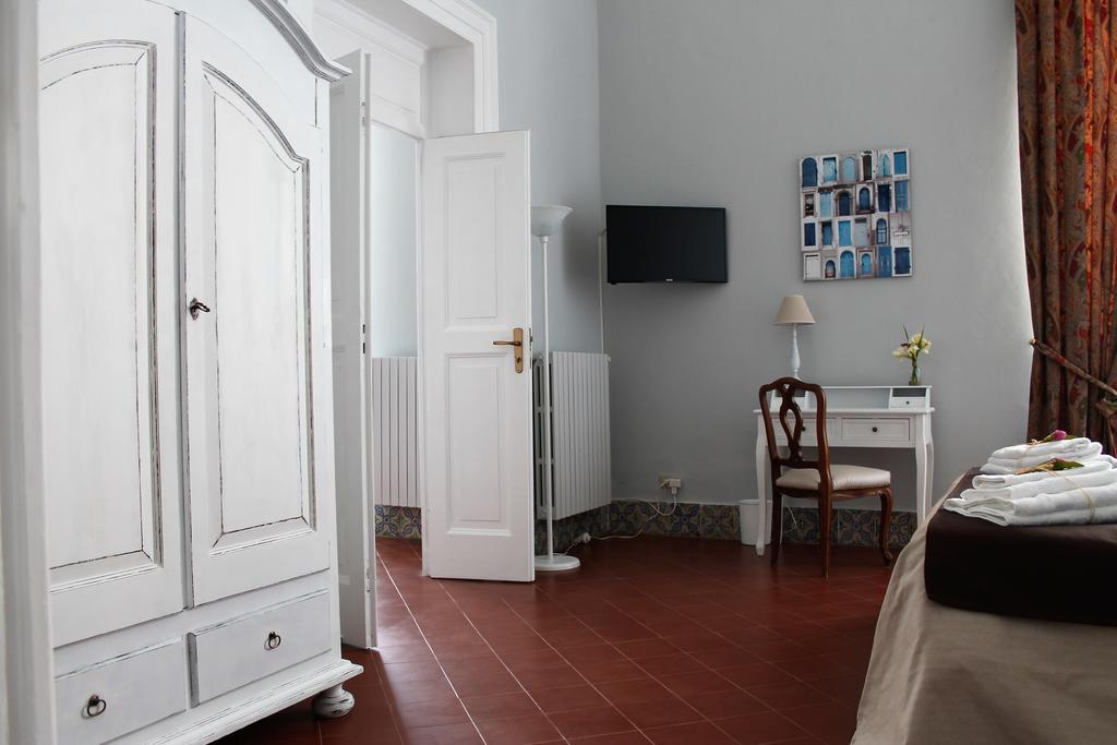 Palazzo Bianchi Domus Holidays ตรานิ ภายนอก รูปภาพ