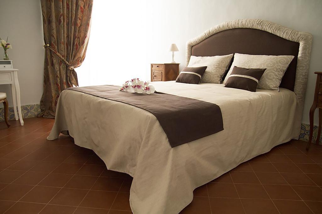 Palazzo Bianchi Domus Holidays ตรานิ ภายนอก รูปภาพ