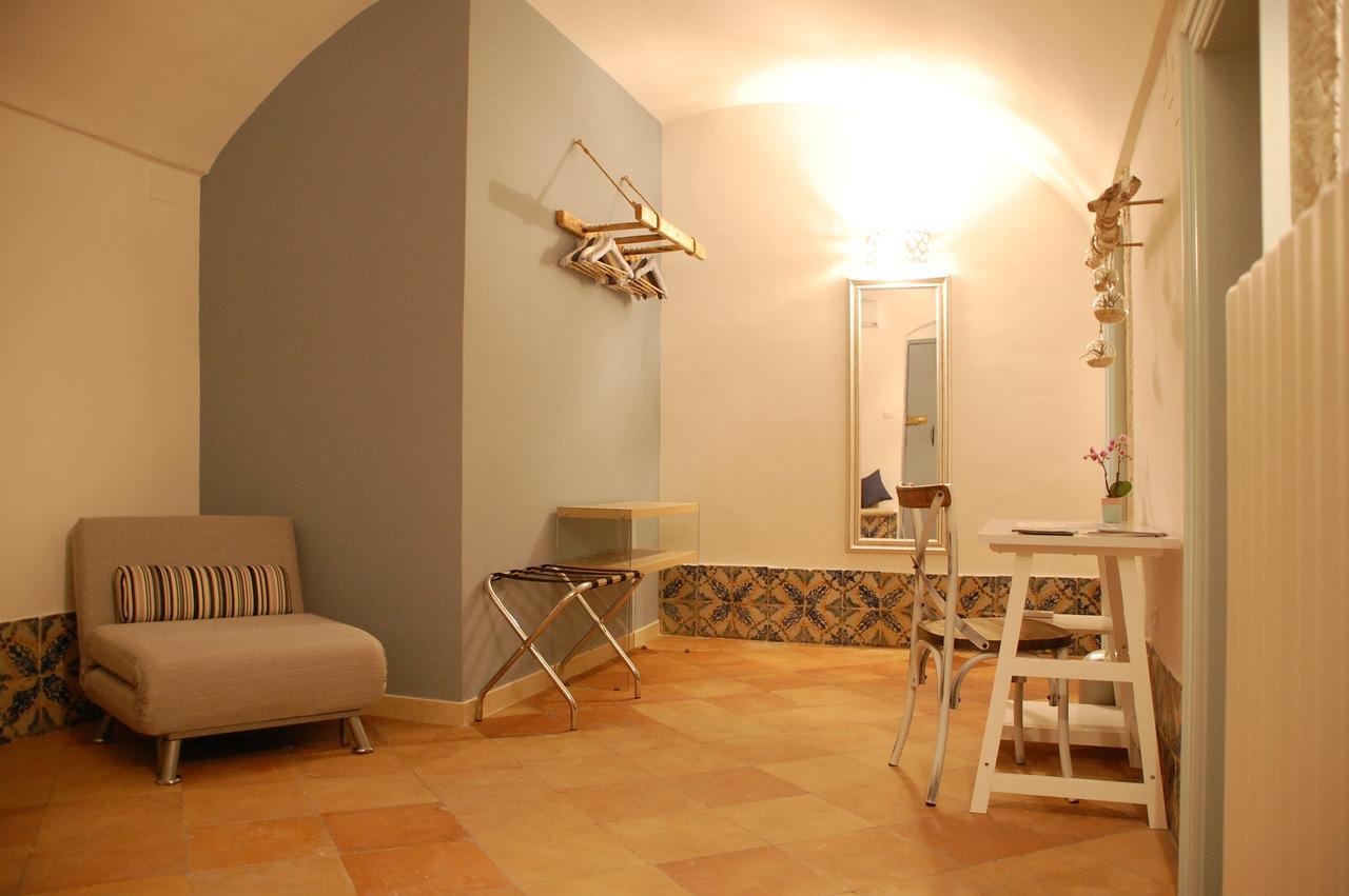 Palazzo Bianchi Domus Holidays ตรานิ ภายนอก รูปภาพ